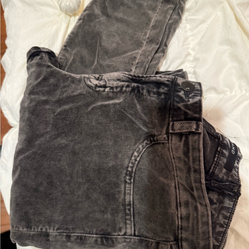Women’s J brand velvet skinny jeans. Size 27.